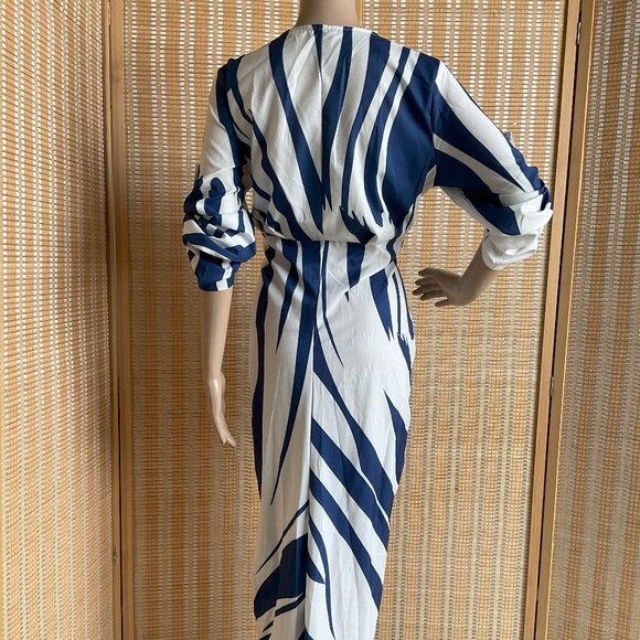Unique Blue White Deep V Button up Long Ruched Dress Size Large No Name Tag - Picture 10 of 16